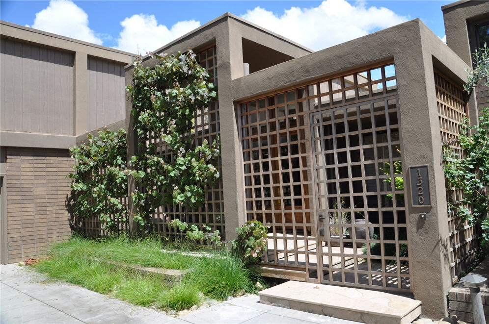 Arbor Green Front Gate